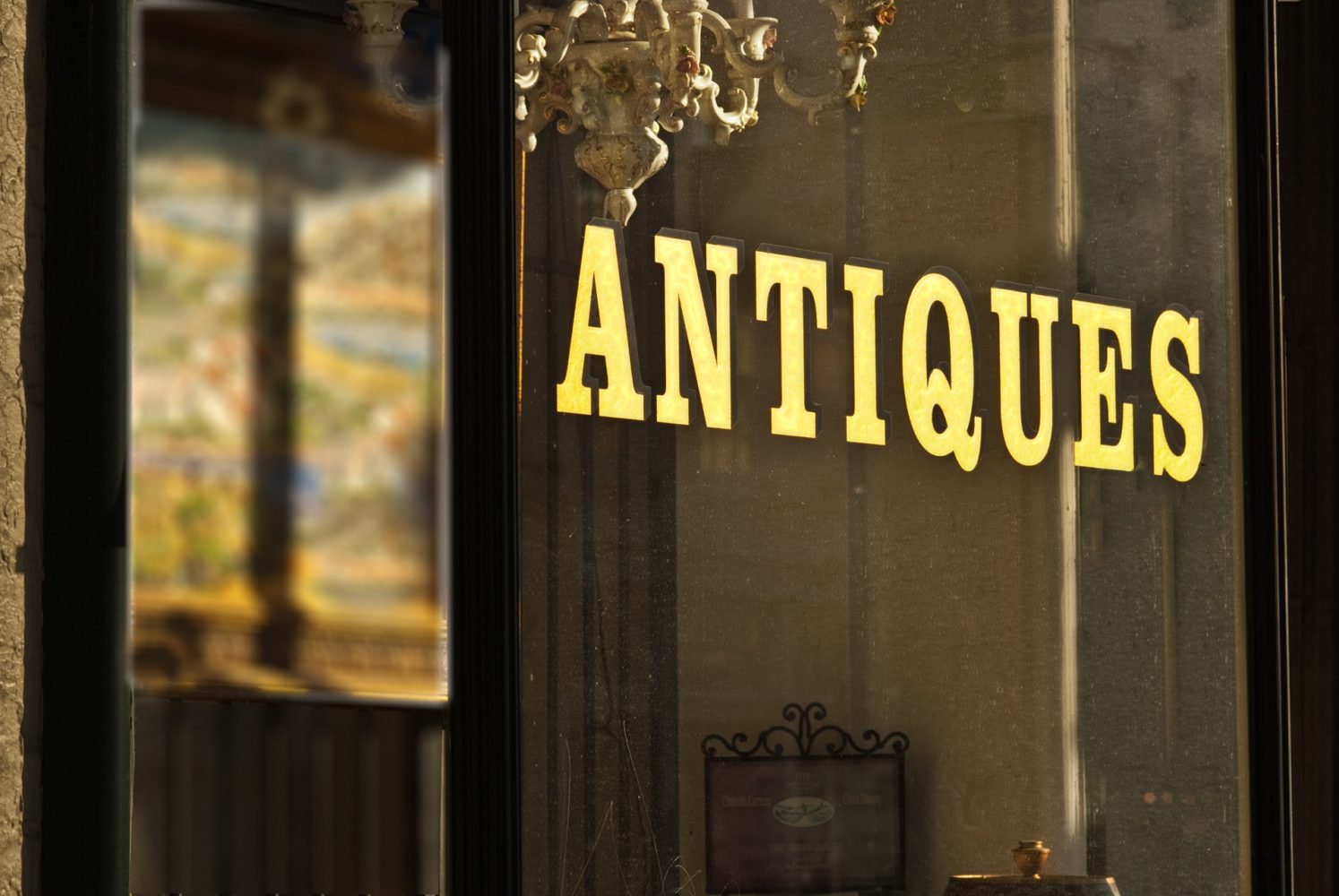 Insurance For Antique Shops In Canada - ALIGNED Insurance brokers