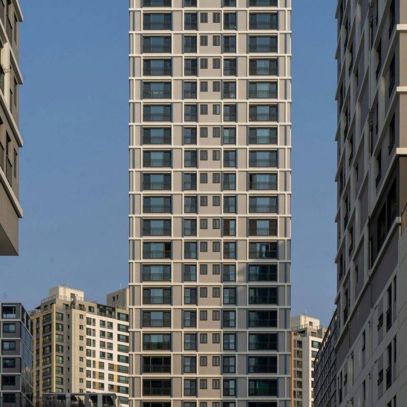 sq-lim-OROCo-Rg8J4-unsplash